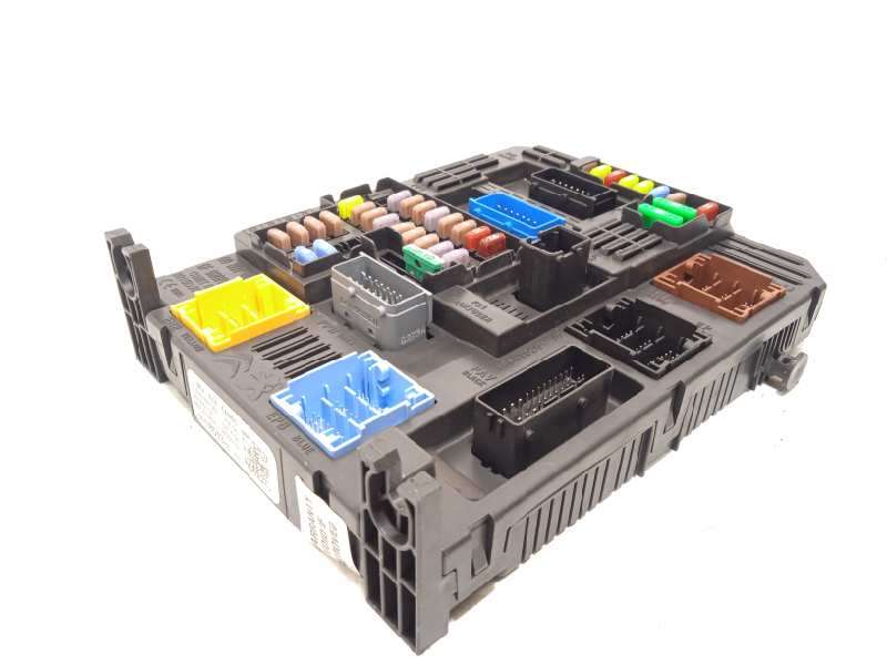 Recambio de caja reles / fusibles para citroën c4 picasso 1.2 12v e-thp referencia OEM IAM 9819851380 28550133 1663368880 - Azul 2