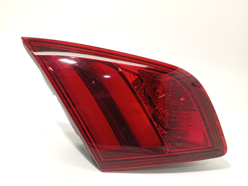 PILOTO TRASERO IZQUIERDO INTERIOR 9677818380 81260101