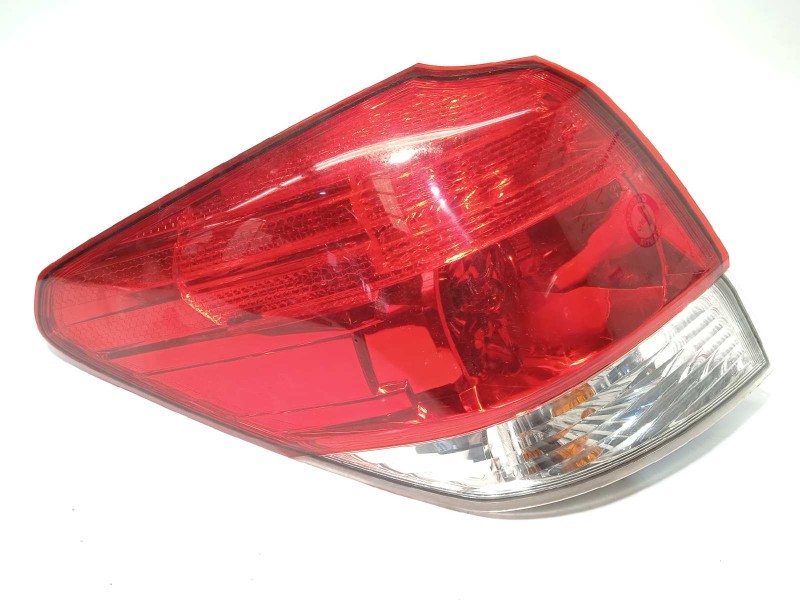 PILOTO TRASERO IZQUIERDO 84912AJ100 