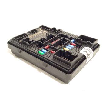 CAJA RELES / FUSIBLES 284B74633R 