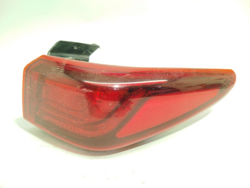 PILOTO TRASERO DERECHO 92402J9000 