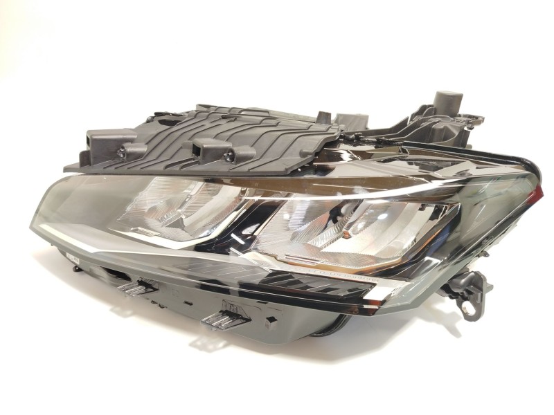 FARO IZQUIERDO 9851673680 