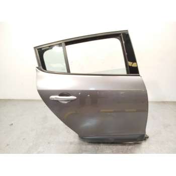 PUERTA TRASERA DERECHA 821006014R 