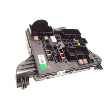 CAJA RELES / FUSIBLES 13277318 
