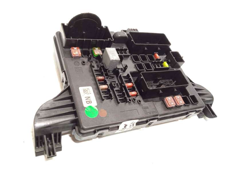 CAJA RELES / FUSIBLES 13277318 