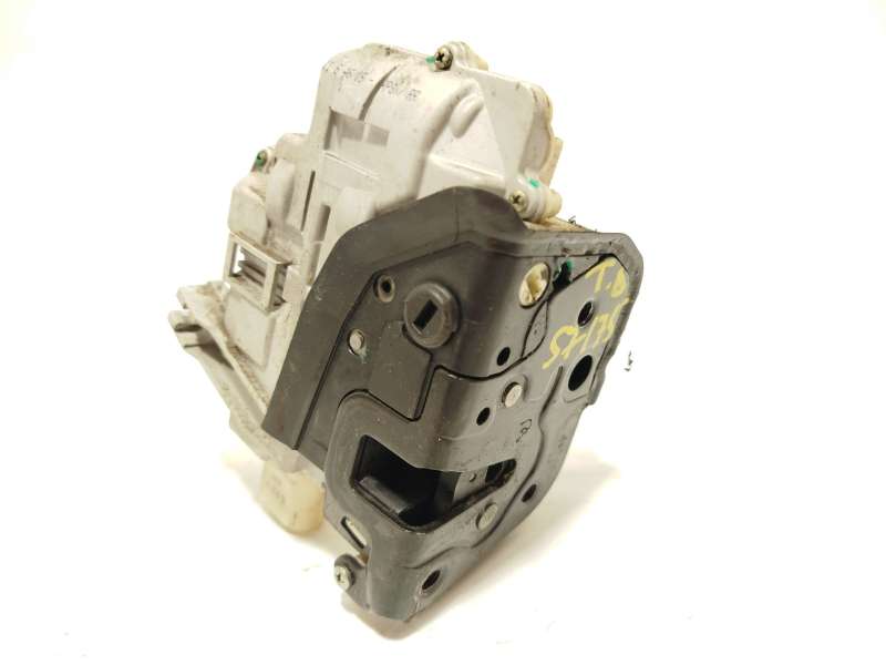 CERRADURA PUERTA TRASERA DERECHA 4F0839016 