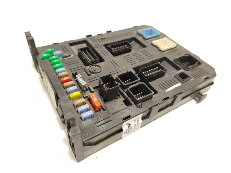 CAJA RELES / FUSIBLES 9663510580 