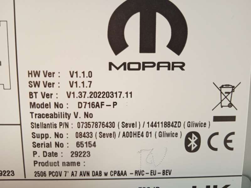 Recambio de sistema navegacion gps para opel movano c furgoneta (u9) 2.2 d referencia OEM IAM 14411884ZD 1690682580 7357876430 11