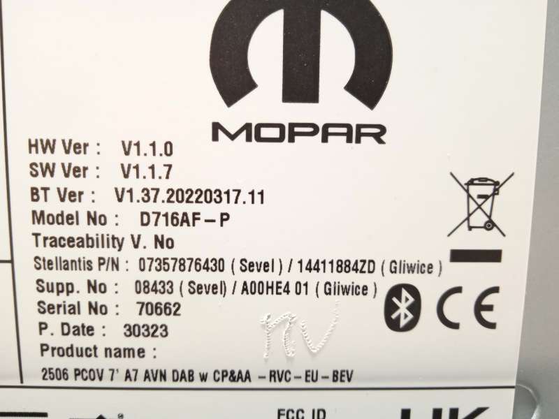 Recambio de sistema navegacion gps para opel movano c furgoneta (u9) 2.2 d referencia OEM IAM 14411884ZD 1690682580 7357876430 11