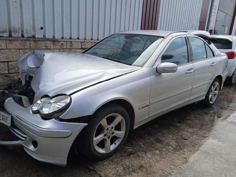 MERCEDES-BENZ CLASE C (W203) BERLINA