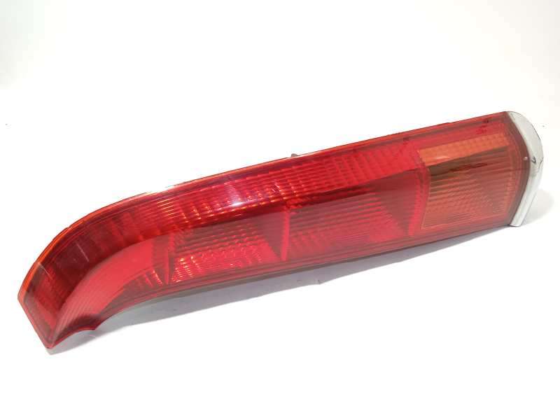 Recambio de piloto trasero derecho para honda stream (rn1/3) 2.0i es referencia OEM IAM 33501S7A003 2