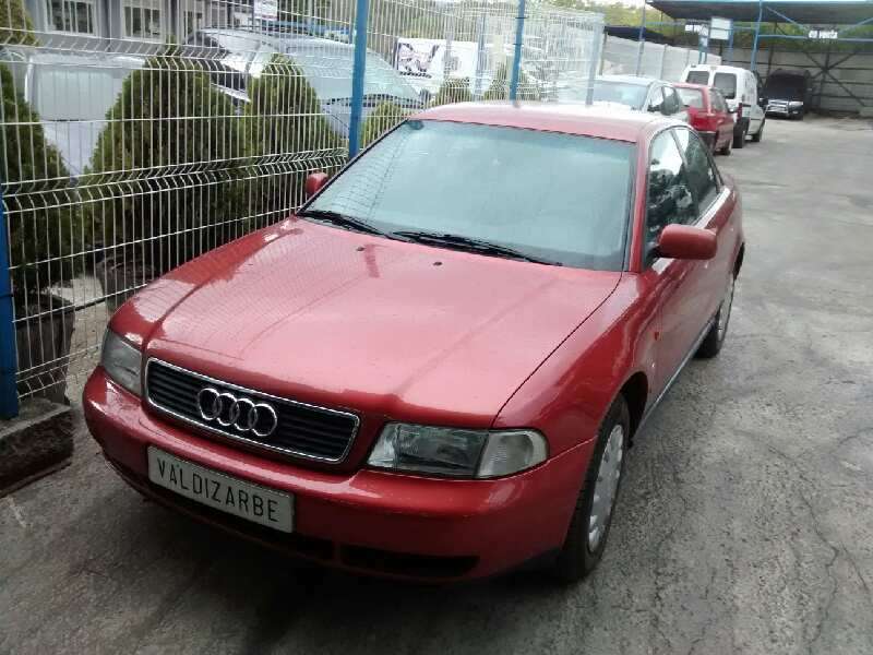 AUDI A4 BERLINA (B5)