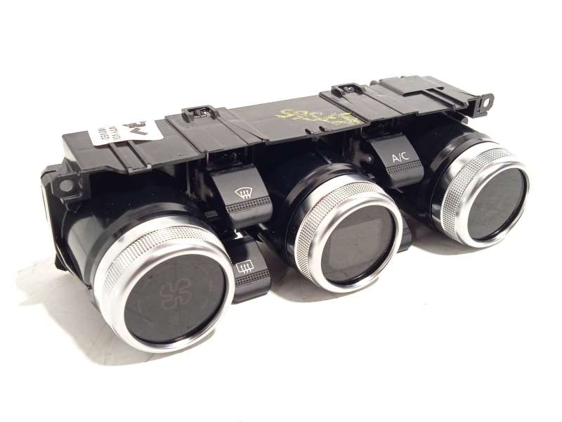 Recambio de mando climatizador para renault arkana i (lcm_, ldn_) 1.6 e-tech 145 (ldmu) referencia OEM IAM 275100936R - Blanco