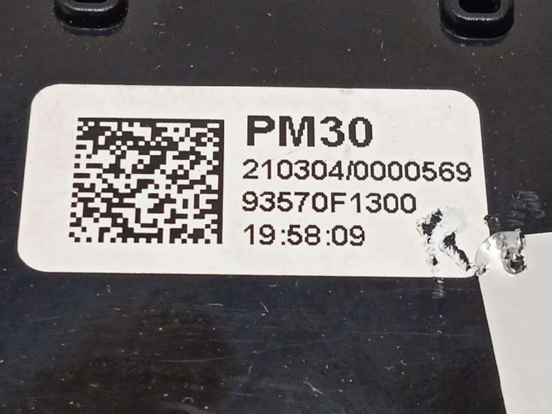 Recambio de mando elevalunas delantero izquierdo para kia sportage concept 2wd referencia OEM IAM 93570F1300 93570F1300AK5 6