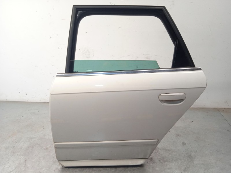 PUERTA TRASERA IZQUIERDA 3R0833051 