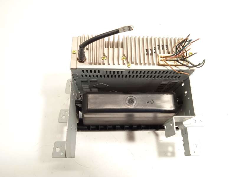 Recambio de sistema audio / radio cd para ssangyong actyon i 2.0 xdi referencia OEM IAM 8910009101 8910009101HBH 4