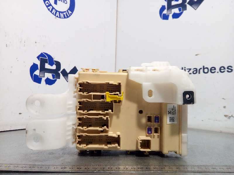 CAJA RELES / FUSIBLES 8273012X80 