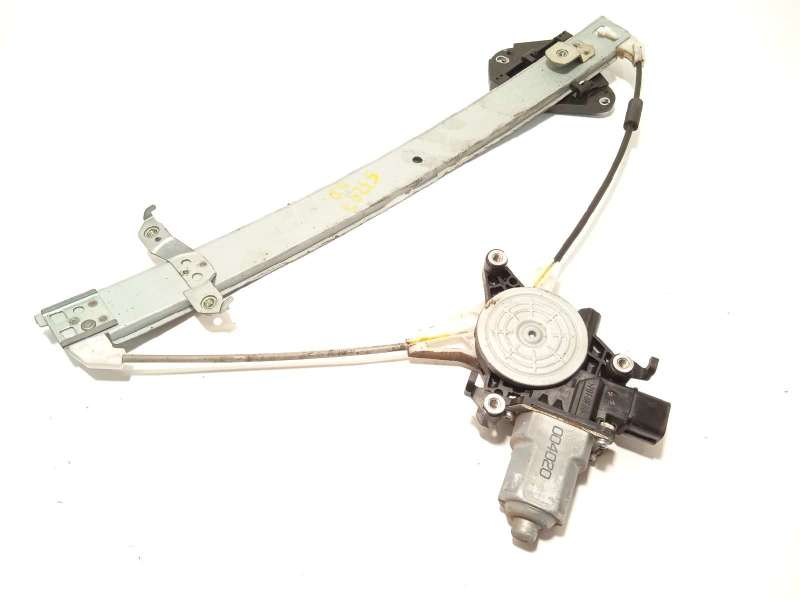 ELEVALUNAS DELANTERO DERECHO 61041AJ000 