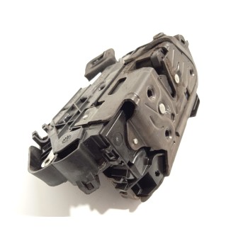 CERRADURA PUERTA TRASERA DERECHA 5TA839016E 