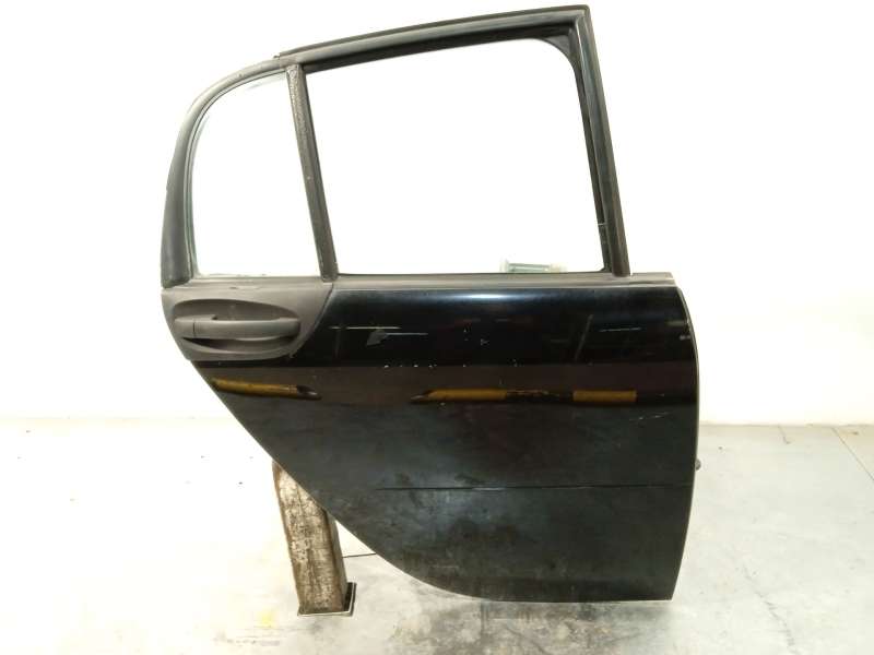 PUERTA TRASERA DERECHA A4547300008 A4547300408 