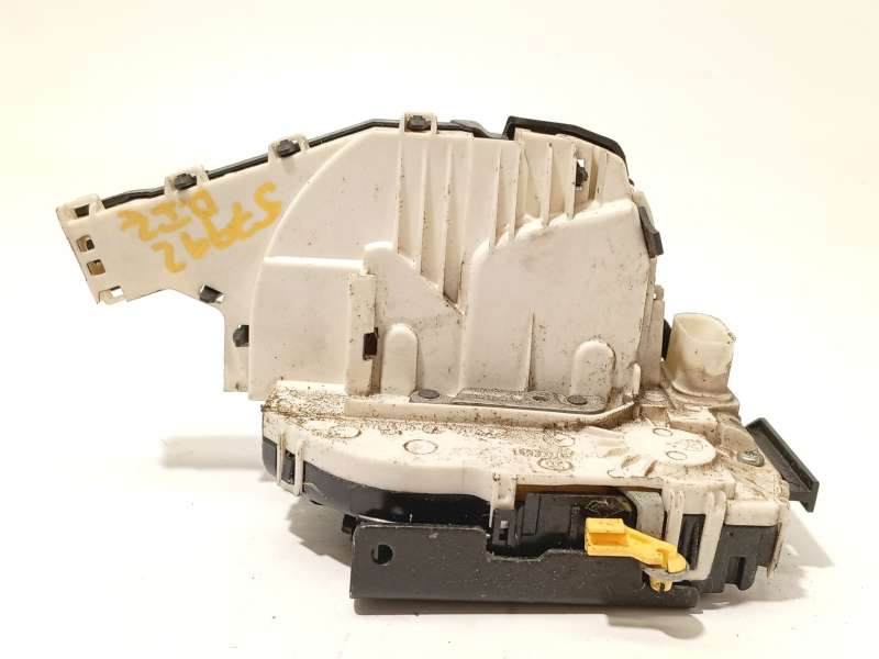 Recambio de cerradura puerta delantera izquierda para maserati levante suv (m161) 3.0 d q4 referencia OEM IAM 670101183  P403160 2