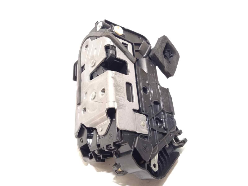 CERRADURA PUERTA TRASERA IZQUIERDA 5TA839015Q 