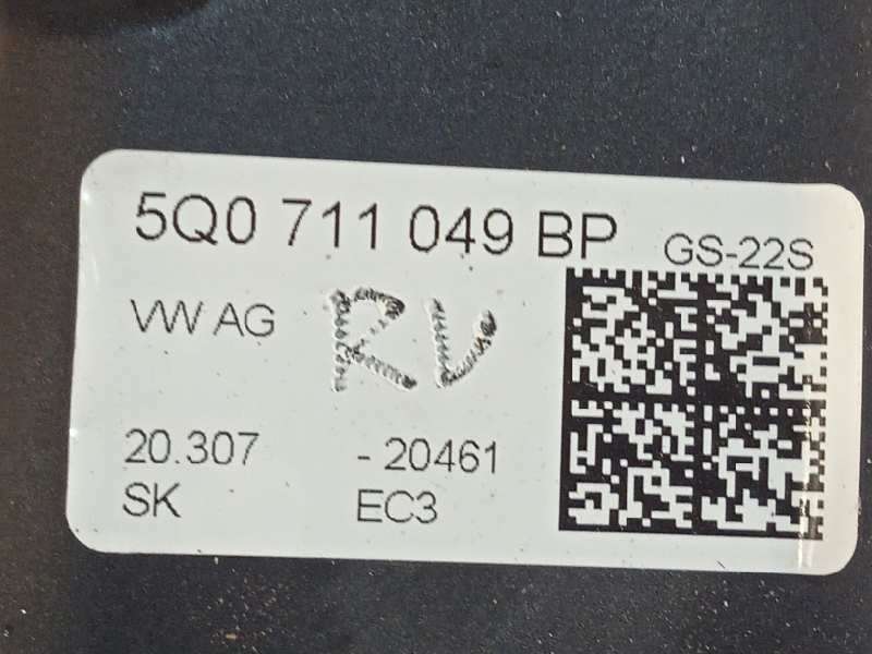 Recambio de palanca cambio para volkswagen t-roc advance referencia OEM IAM 5Q0711049BP - Azul 5