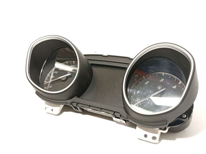 Recambio de cuadro instrumentos para maserati levante suv (m161) 3.0 d q4 referencia OEM IAM 670102896  503018860507 2