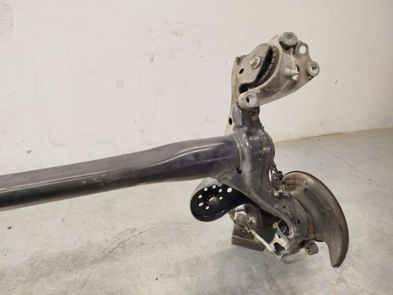 Recambio de puente trasero para opel astra k (b16) 1.4 turbo (68) referencia OEM IAM 39154142 - Rojo 2
