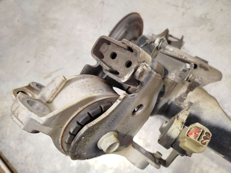 Recambio de puente trasero para opel astra k (b16) 1.4 turbo (68) referencia OEM IAM 39154142 - Rojo 4