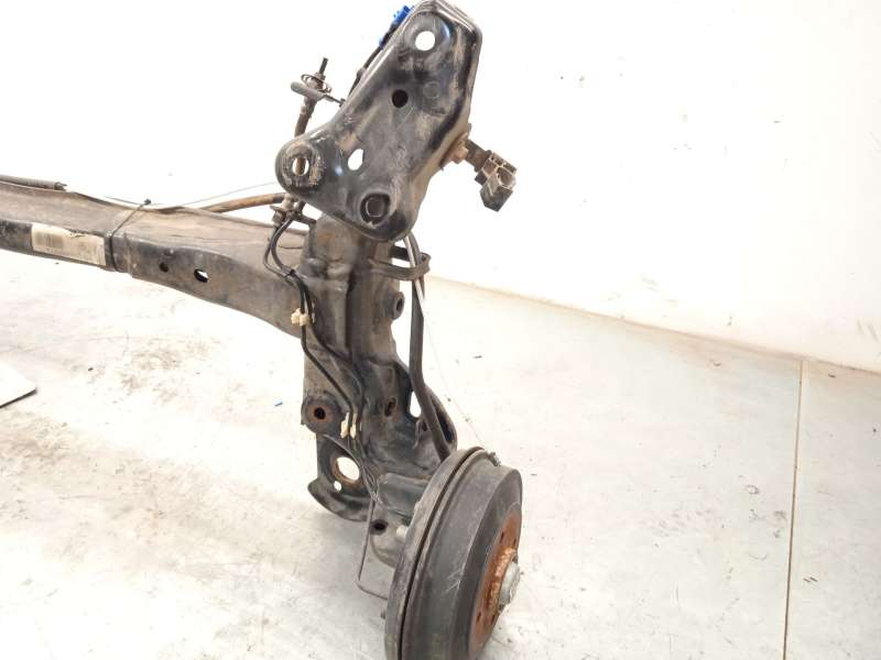 Recambio de puente trasero para citroën c4 cactus feel referencia OEM IAM 9801942480 - Rojo 3