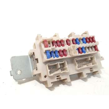 CAJA RELES / FUSIBLES 24350AM60A 