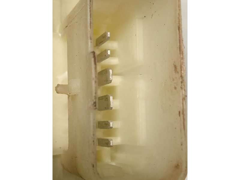 Recambio de elevalunas delantero derecho para peugeot 308 access referencia OEM IAM 9677734780  9678189780 - Blanco 5