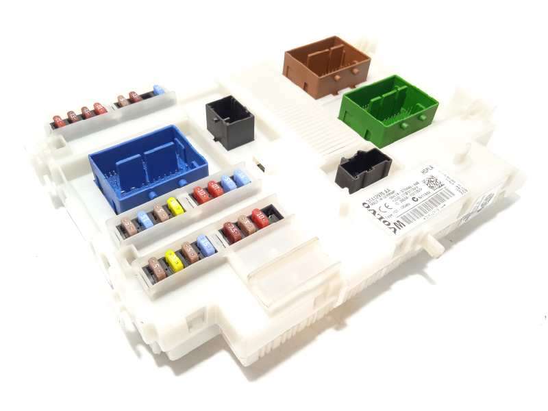 Recambio de caja reles / fusibles para volvo v60 familiar referencia OEM IAM 31412970 31412970AA - Blanco 2