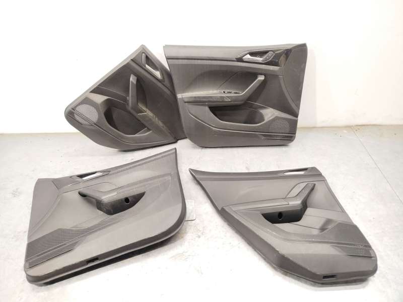 Recambio de juego asientos completo para volkswagen t-cross (c11, d31) 1.0 tsi referencia OEM IAM 2Q4881105L 2Q4881106L 2GM88518 9