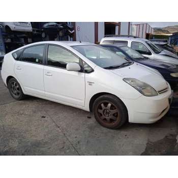 TOYOTA PRIUS (NHW20)