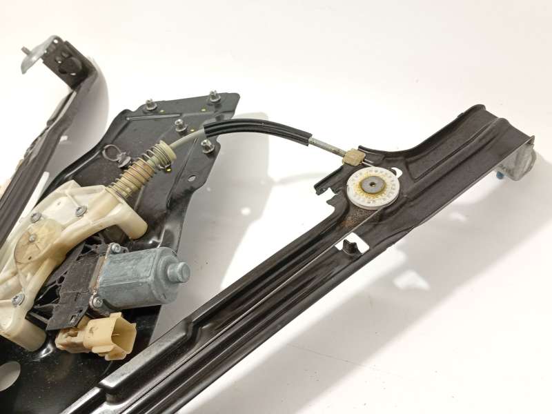 Recambio de elevalunas trasero izquierdo para maserati levante suv (m161) 3.0 d q4 referencia OEM IAM 670032861 3