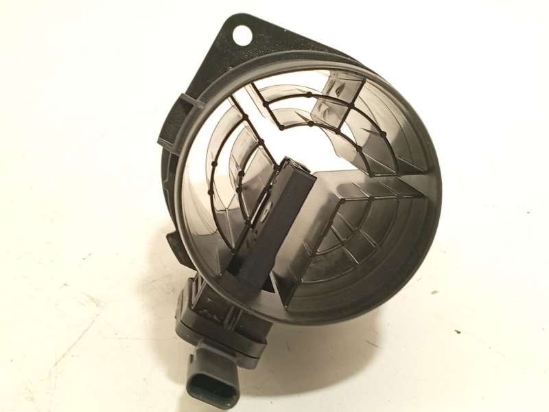 Recambio de caudalimetro para volkswagen tiguan 2,0 tig referencia OEM IAM 05L906461G 3