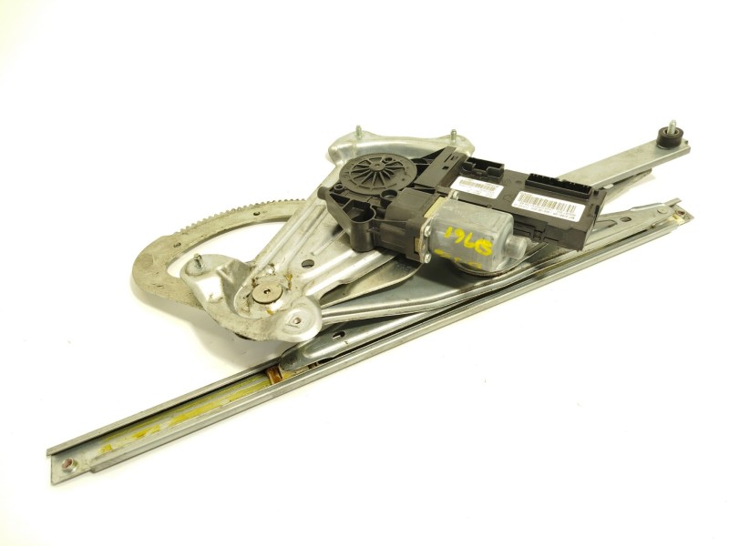 ELEVALUNAS DELANTERO IZQUIERDO 807210002R 