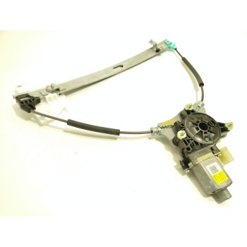 ELEVALUNAS DELANTERO DERECHO 82460H8000 