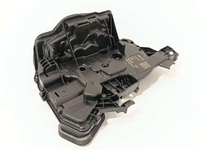 Recambio de cerradura puerta trasera izquierda para volkswagen tiguan 2,0 tig referencia OEM IAM 3J0839015A 3