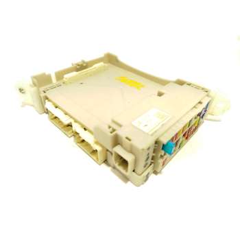 CAJA RELES / FUSIBLES 8273060170 2E112301