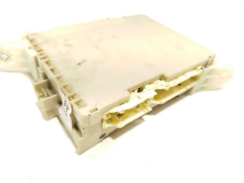 Recambio de caja reles / fusibles para toyota land cruiser prado (_j15_) 3.0 d-4d (kdj155_, kdj150_) referencia OEM IAM 82730601 - Blanco 3