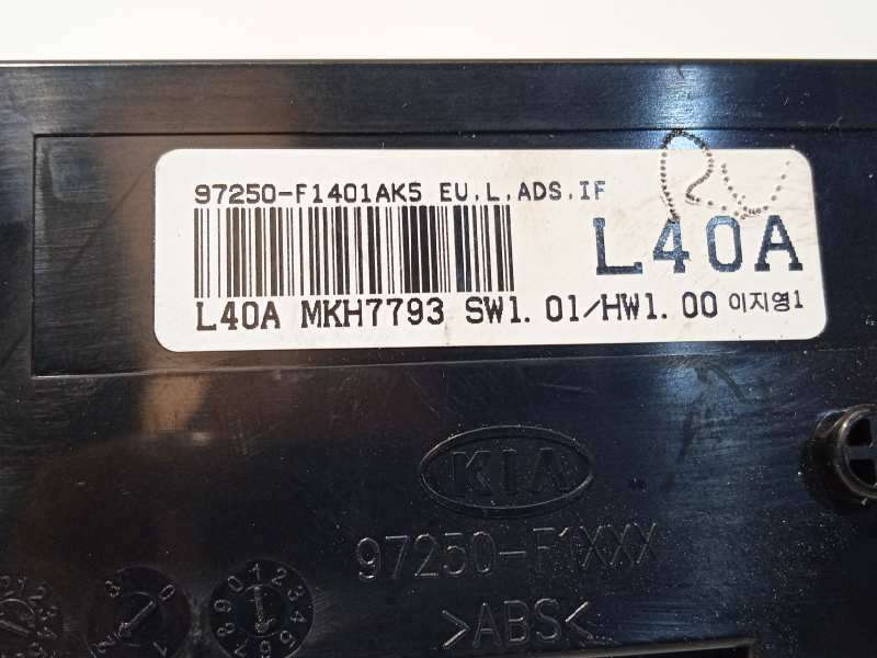 Recambio de mando climatizador para kia sportage drive 2wd referencia OEM IAM 97250F1401AK5 - Gris 5