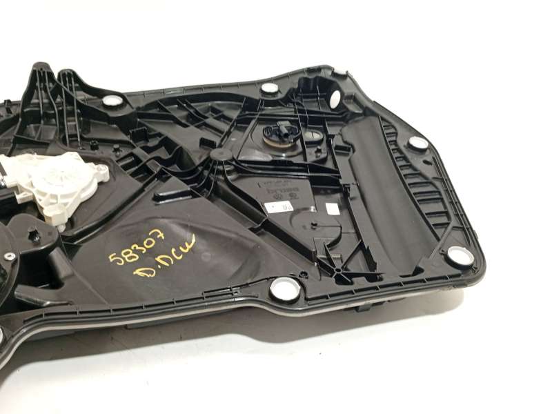 Recambio de elevalunas delantero derecho para volkswagen tiguan 2,0 tig referencia OEM IAM 571837402L 4K0959801 2