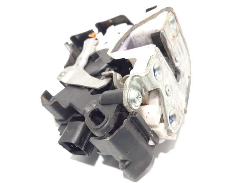 CERRADURA PUERTA DELANTERA DERECHA 5715A300 