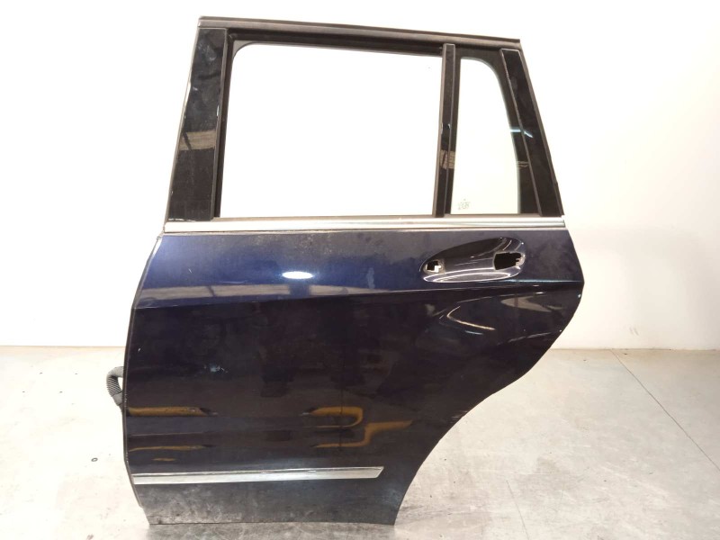 PUERTA TRASERA IZQUIERDA A2047300905 A2047301300