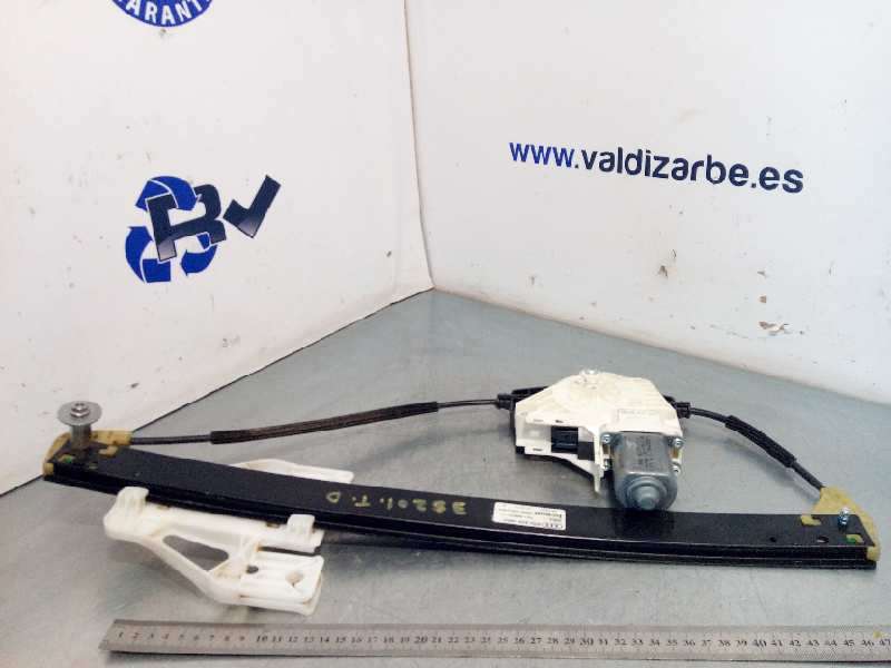 ELEVALUNAS TRASERO DERECHO 8R0839462D 
