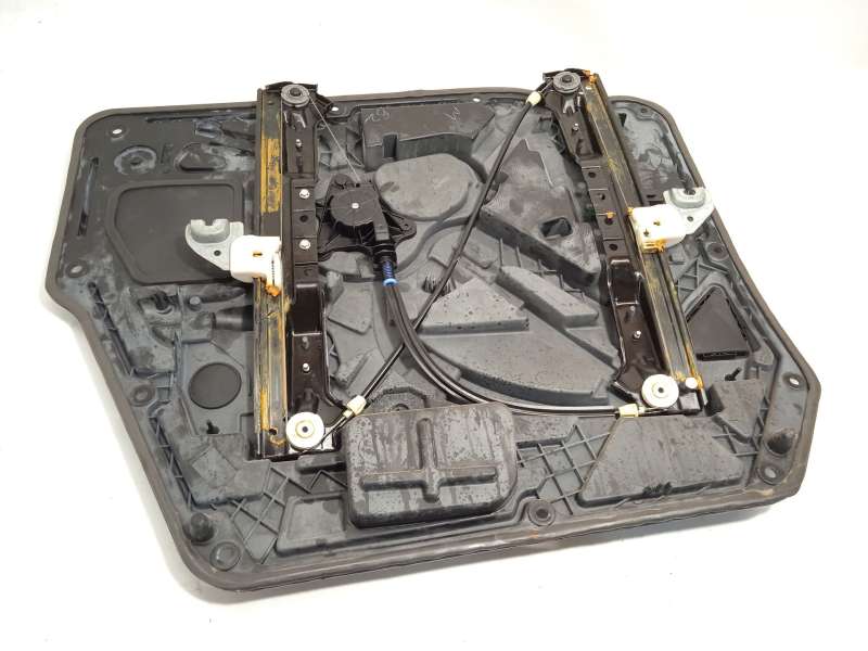 Recambio de elevalunas trasero izquierdo para chrysler grand voyager v (rt) 2.8 crd referencia OEM IAM 68030719AA K68030719AA 5