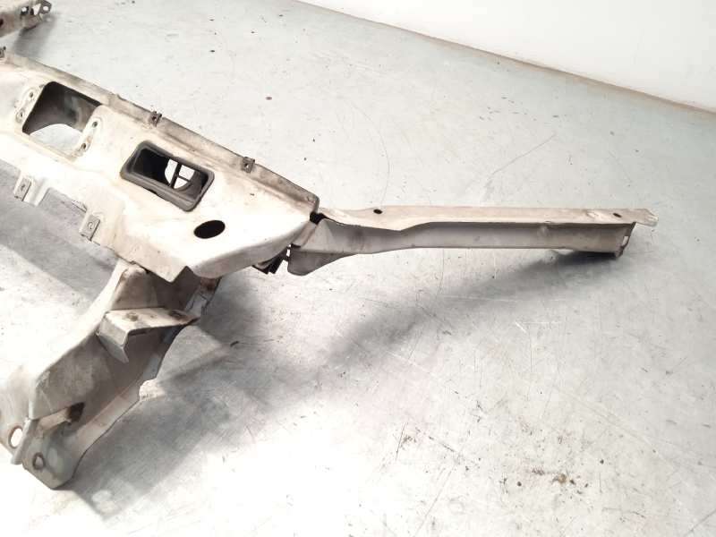Recambio de panel frontal para mercedes-benz vaneo (w414) furgoneta compacta 1.7 cdi vaneo (414.700) referencia OEM IAM A4146201 - Blanco 3